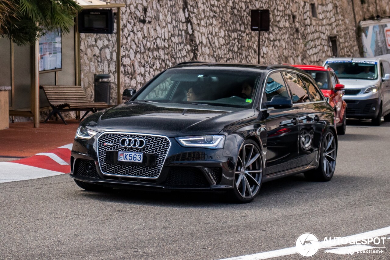 Audi RS4 Avant B8