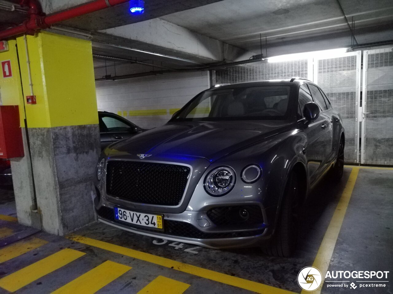 Bentley Bentayga V8