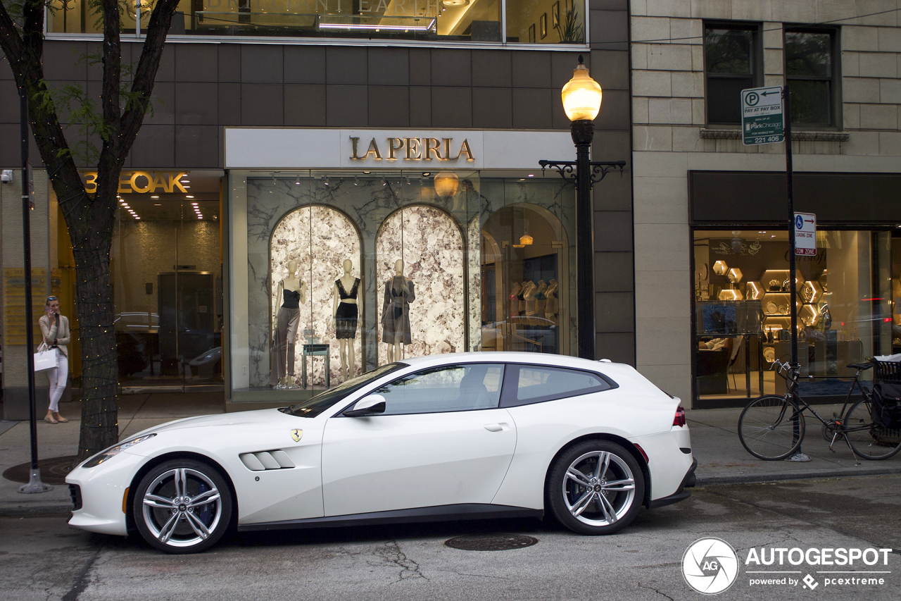 Ferrari GTC4Lusso