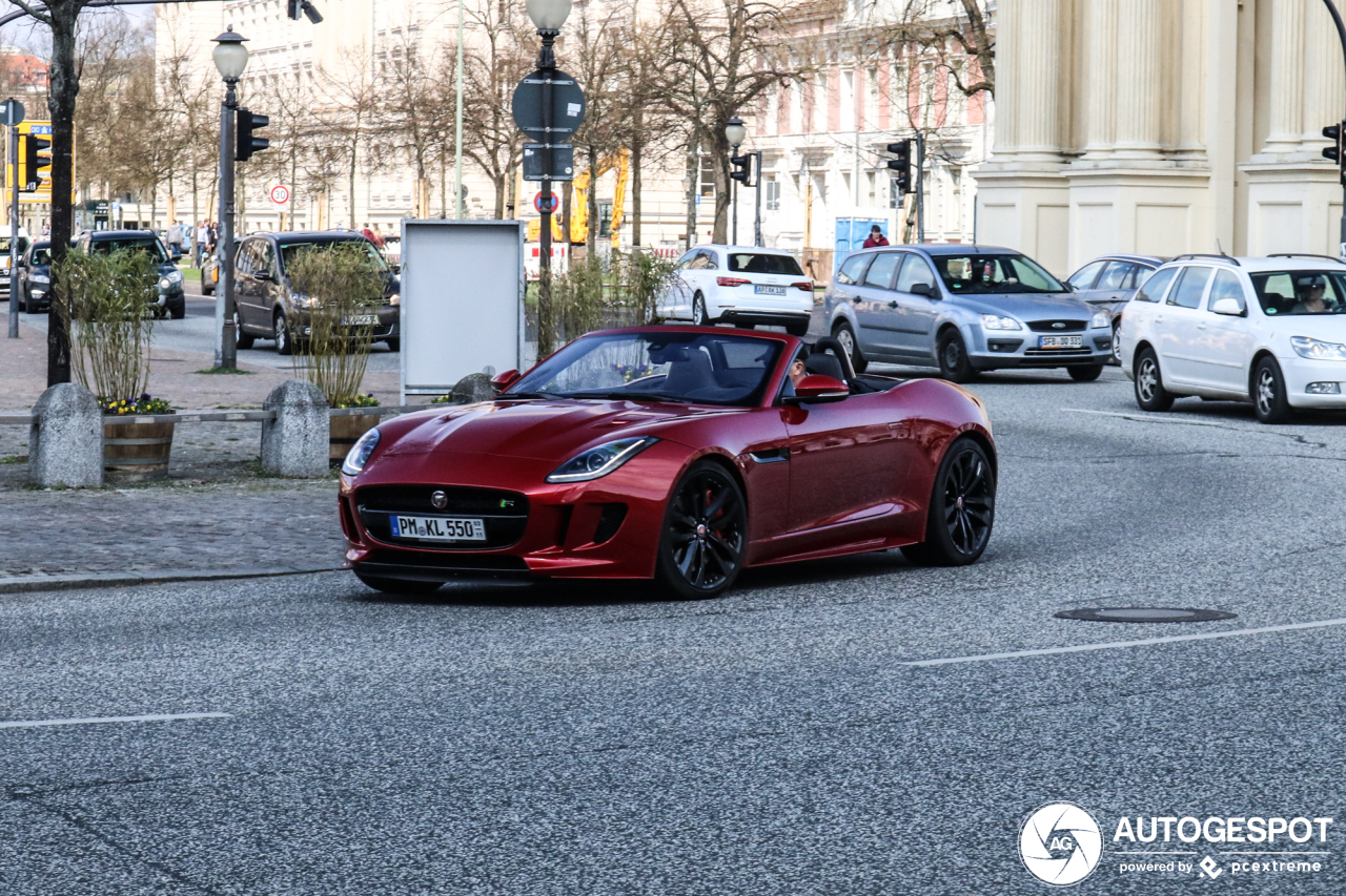 Jaguar F-TYPE R AWD Convertible