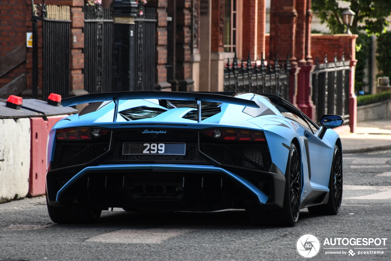 Lamborghini Aventador LP750-4 SuperVeloce Roadster