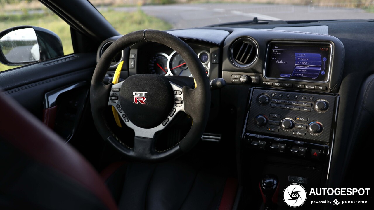 Nissan GT-R 2016 Black Edition