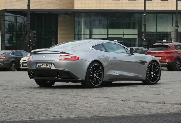 Aston Martin Vanquish 2013