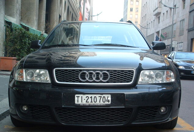 Audi RS4 Avant B5