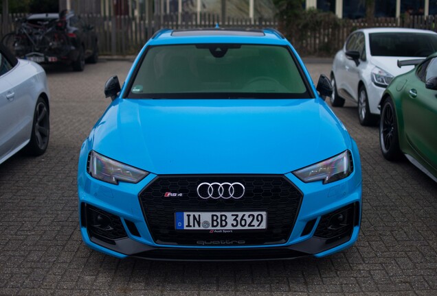 Audi RS4 Avant B9