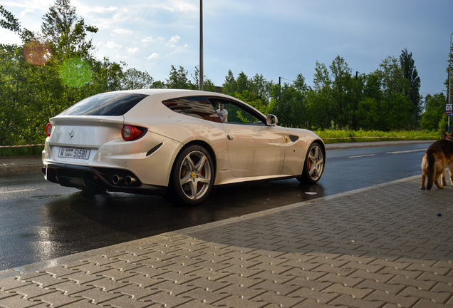 Ferrari FF