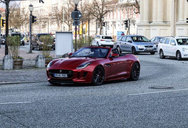 Jaguar F-TYPE R AWD Convertible