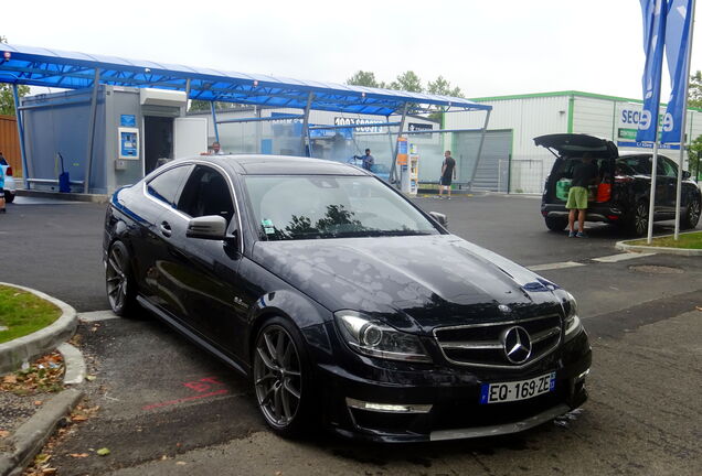 Mercedes-Benz C 63 AMG Coupé