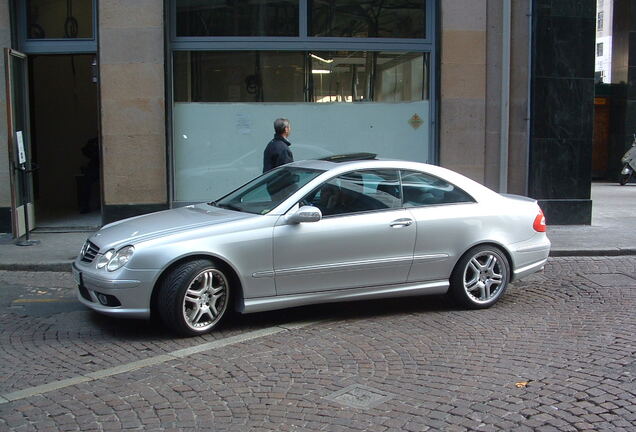 Mercedes-Benz CLK 55 AMG