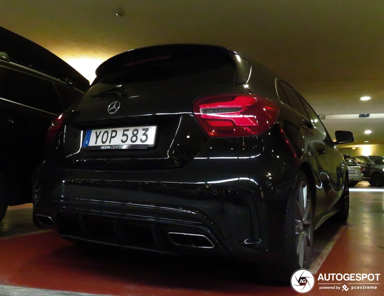 Mercedes-AMG A 45 W176 2015