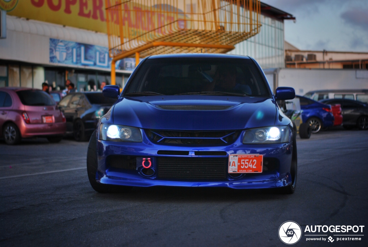 Mitsubishi Lancer Evolution IX