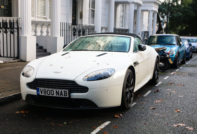 Aston Martin V8 Vantage Roadster 2012