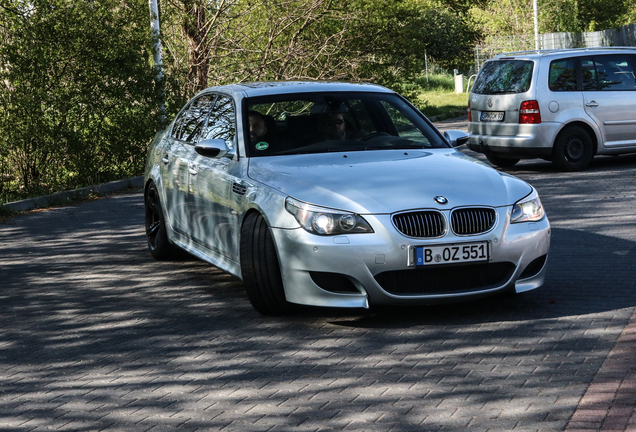 BMW M5 E60 2005