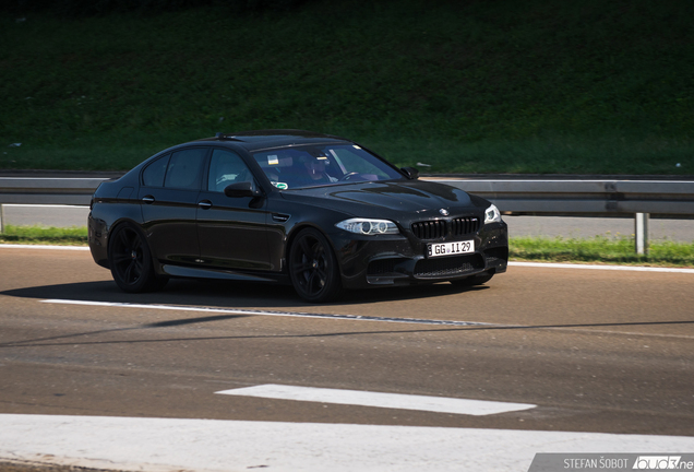 BMW M5 F10 2011