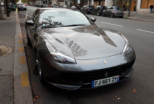 Ferrari GTC4Lusso