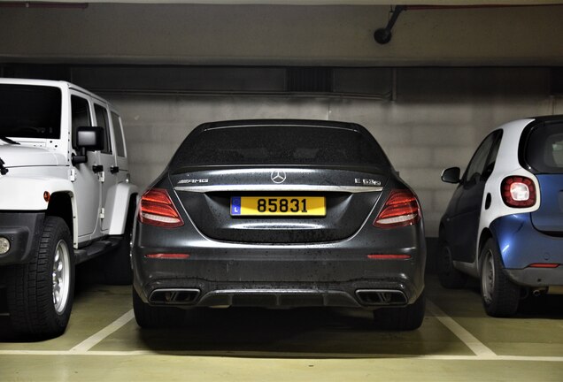 Mercedes-AMG E 63 S W213