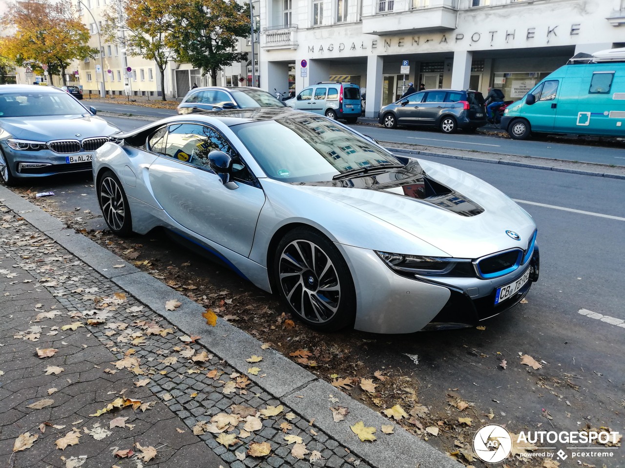 BMW i8