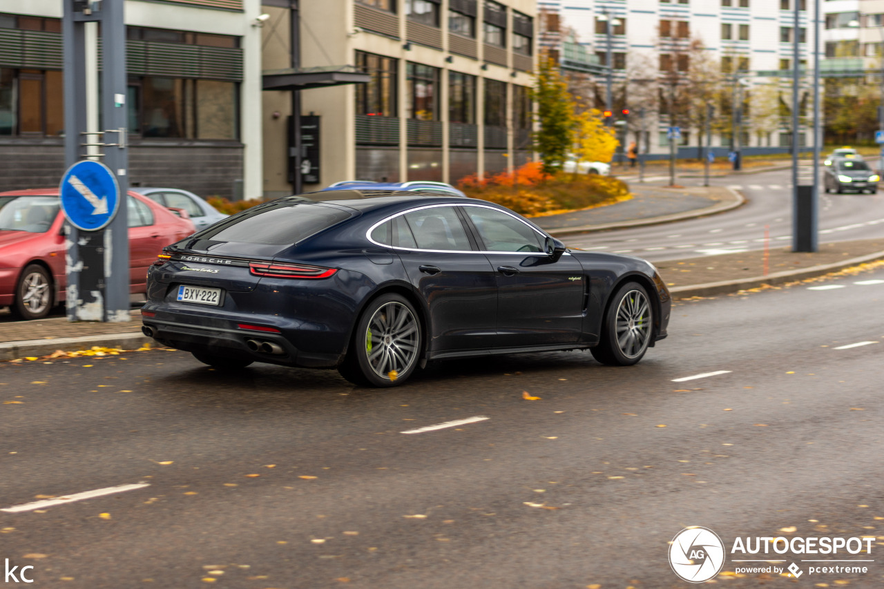 Porsche 971 Panamera Turbo S E-Hybrid