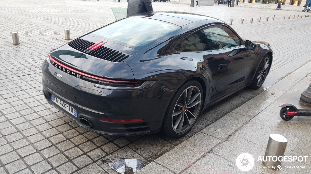 Porsche 992 Carrera 4S