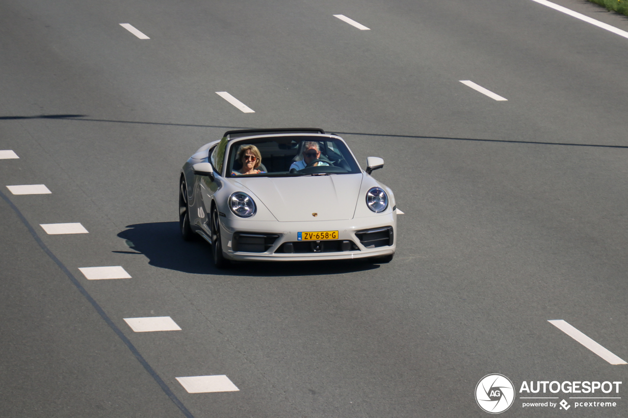 Porsche 992 Carrera 4S Cabriolet