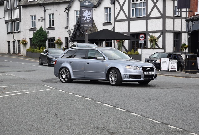 Audi RS4 Avant B7