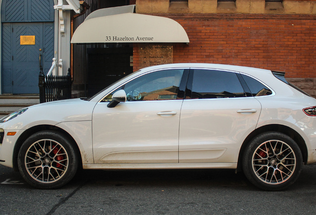 Porsche 95B Macan Turbo