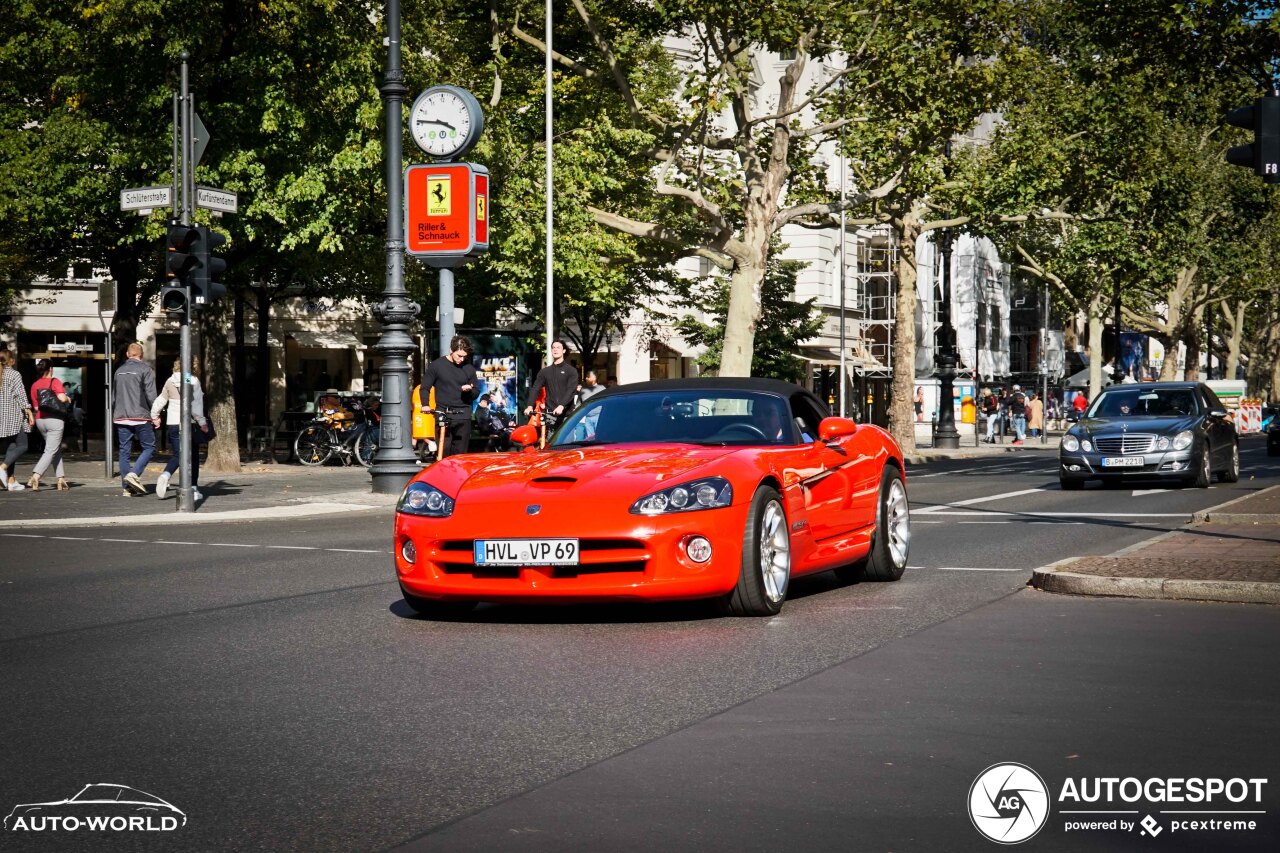 Dodge Viper SRT-10 Roadster 2003