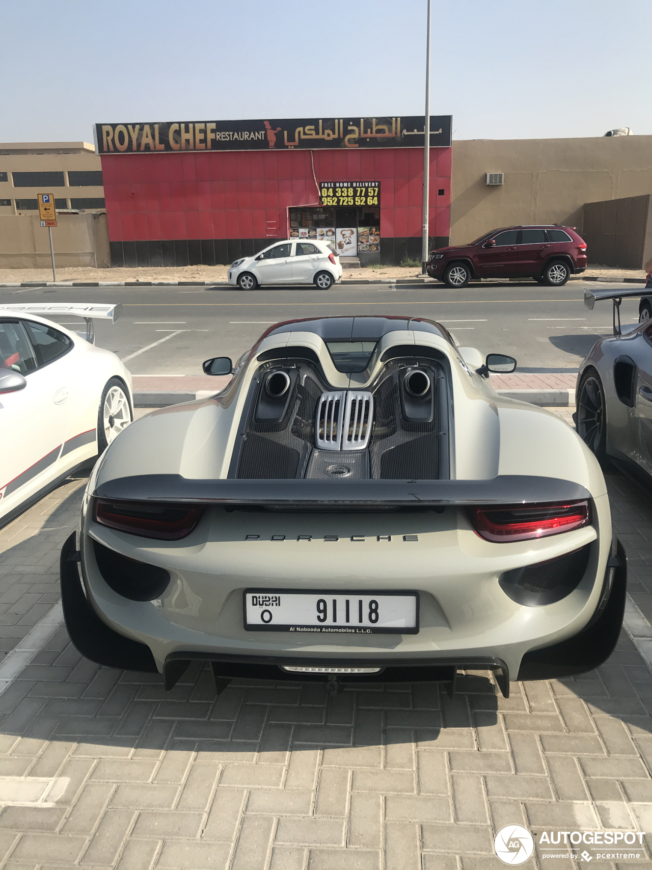 Porsche 918 Spyder Weissach Package