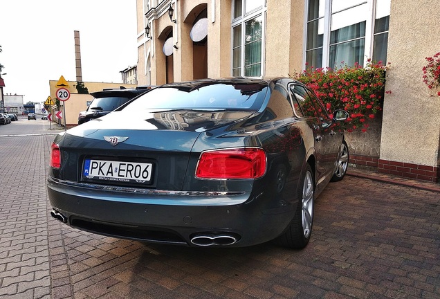 Bentley Flying Spur V8