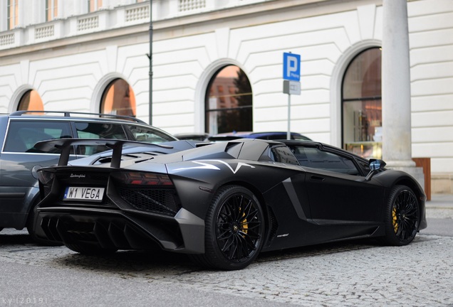 Lamborghini Aventador LP750-4 SuperVeloce Roadster