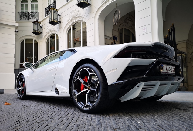 Lamborghini Huracán LP640-4 EVO