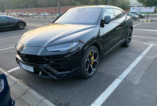 Lamborghini Urus