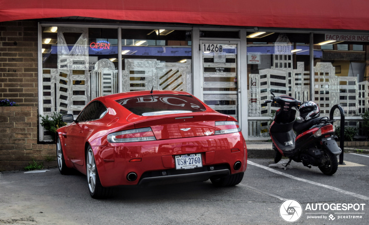 Aston Martin V8 Vantage