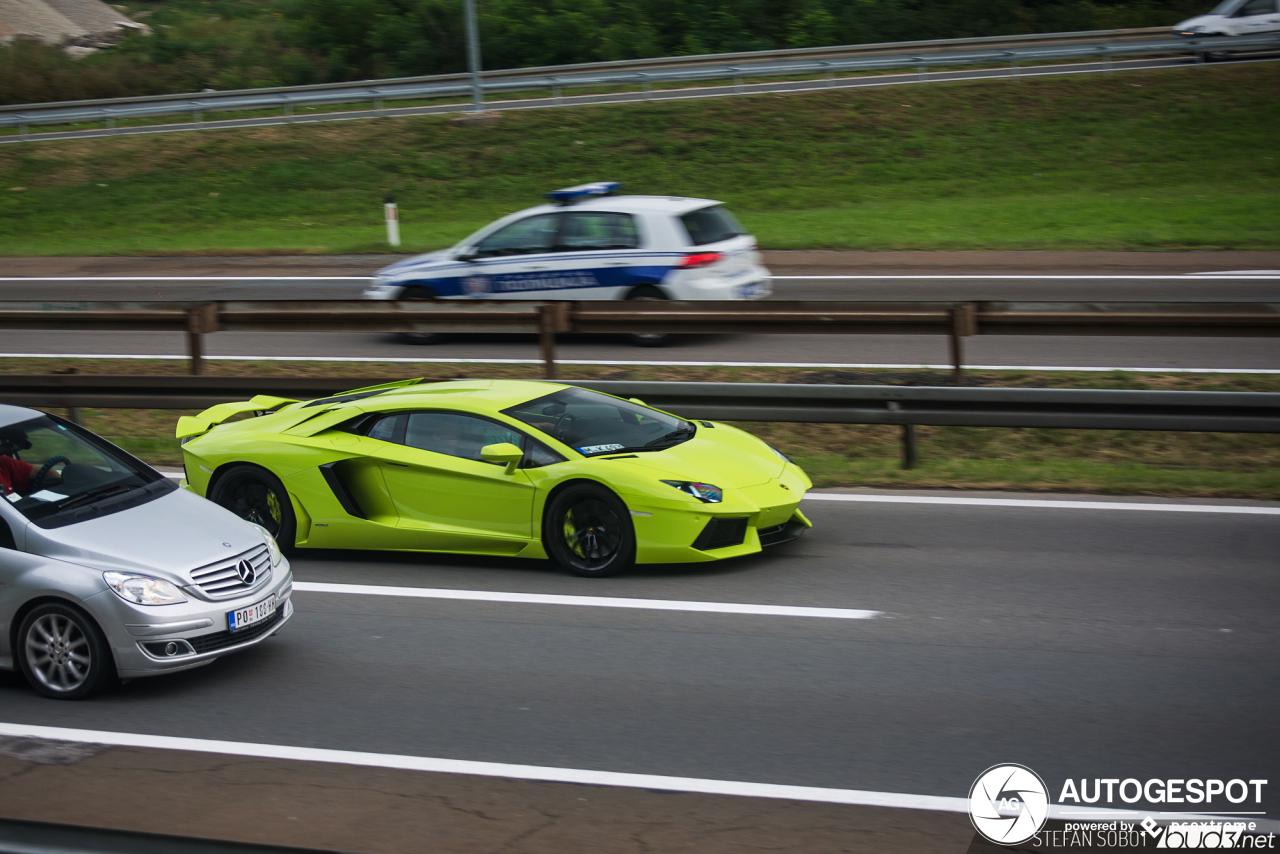 Lamborghini Aventador LP700-4