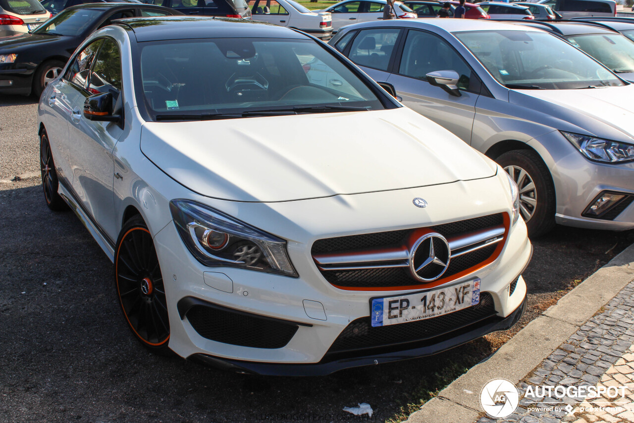 Mercedes-Benz CLA 45 AMG OrangeArt Edition C117