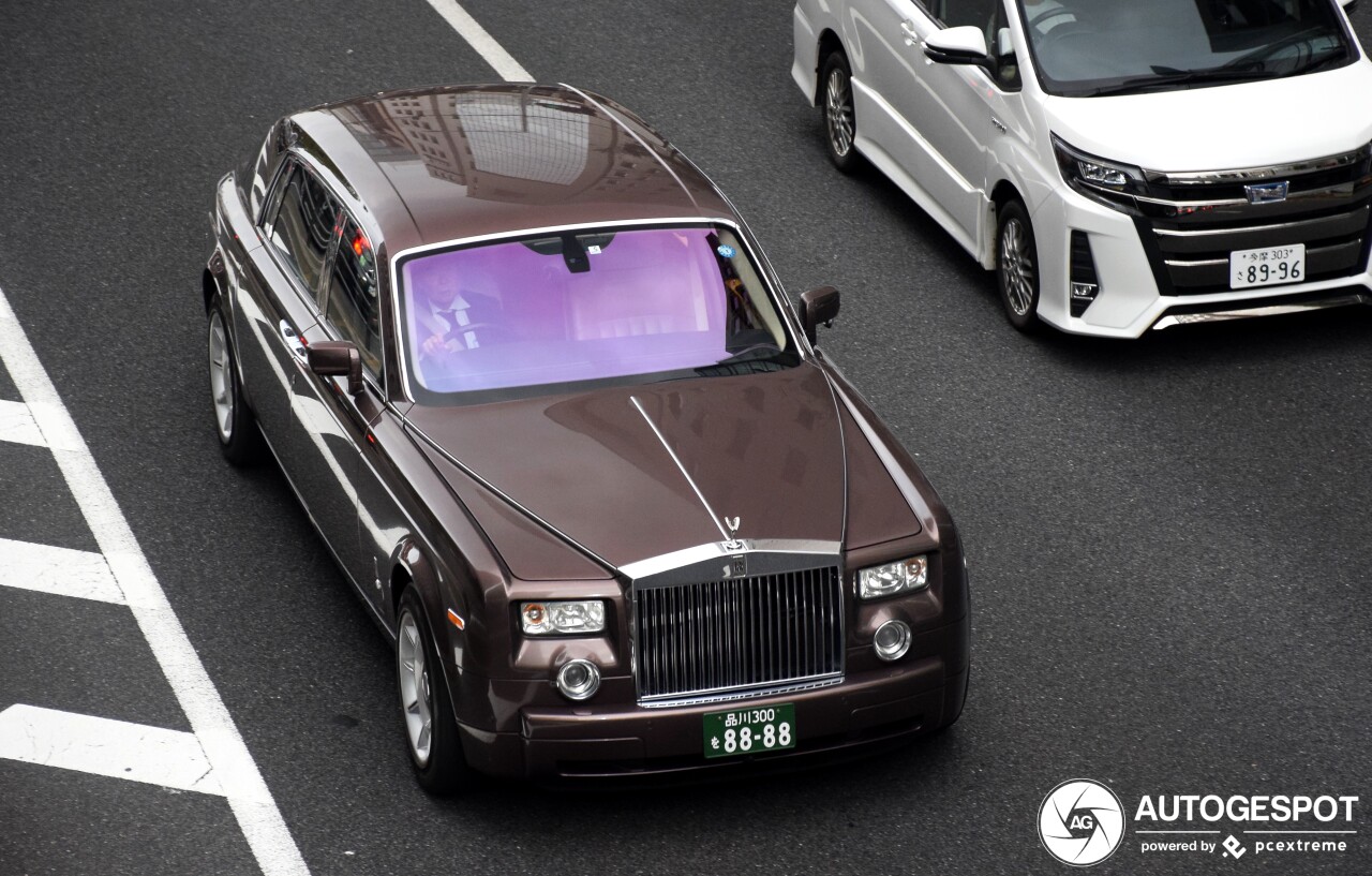 Rolls-Royce Phantom EWB