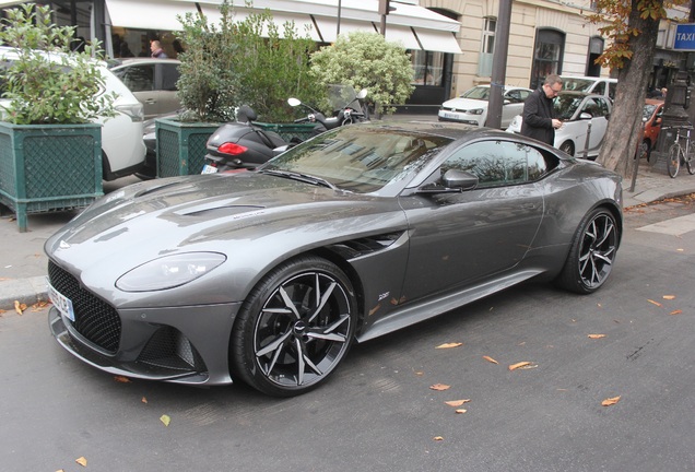 Aston Martin DBS Superleggera