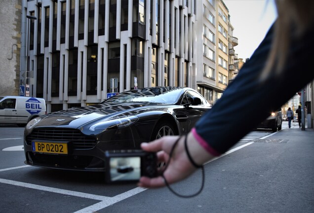 Aston Martin V8 Vantage S