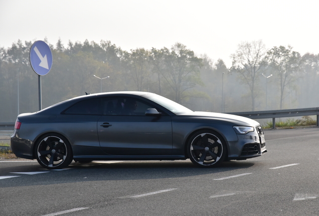 Audi RS5 B8 2012