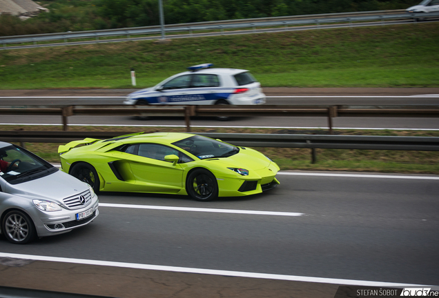 Lamborghini Aventador LP700-4