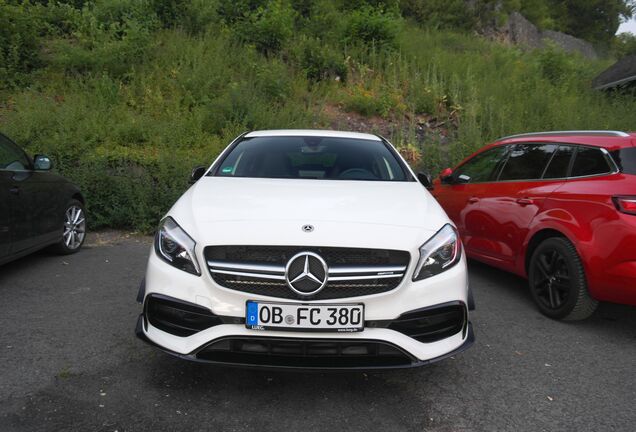 Mercedes-AMG A 45 W176 2015