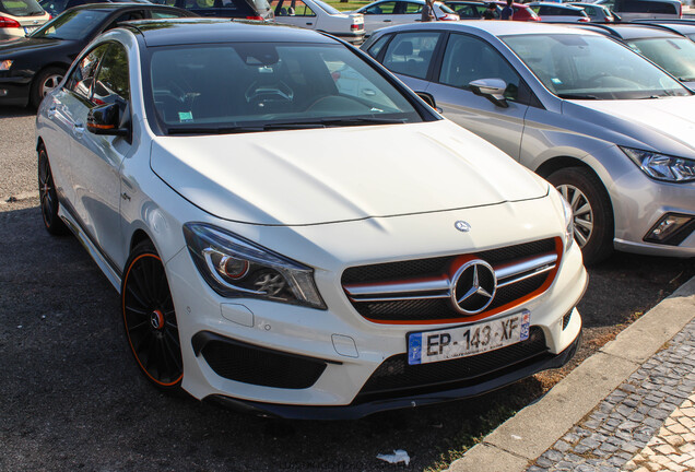 Mercedes-Benz CLA 45 AMG OrangeArt Edition C117