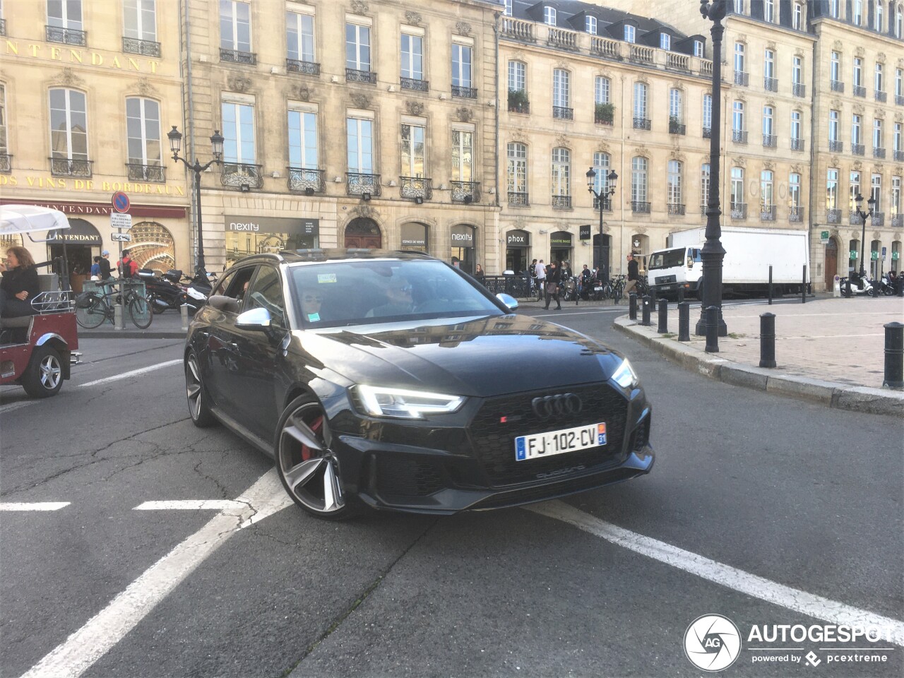 Audi RS4 Avant B9