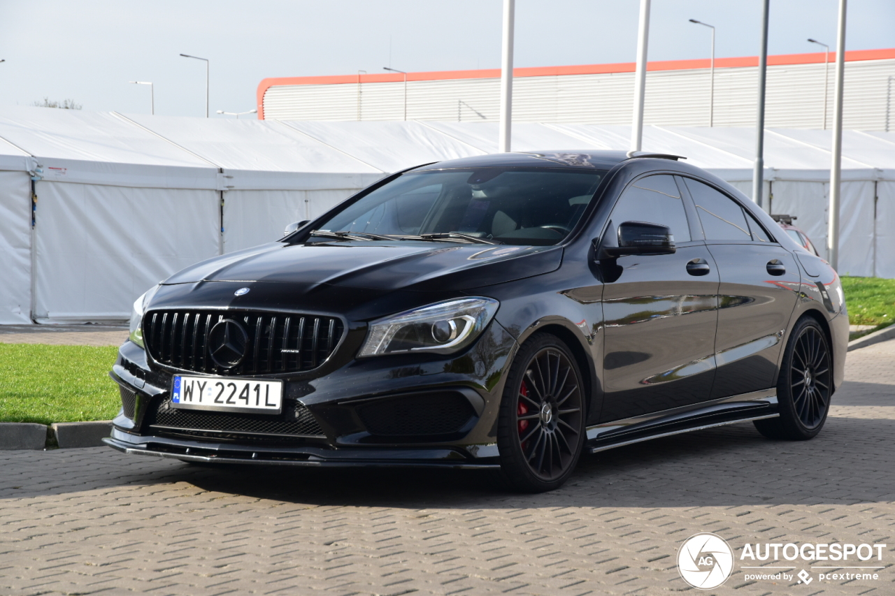 Mercedes-Benz CLA 45 AMG C117