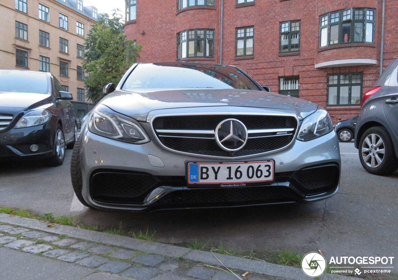 Mercedes-Benz E 63 AMG S W212