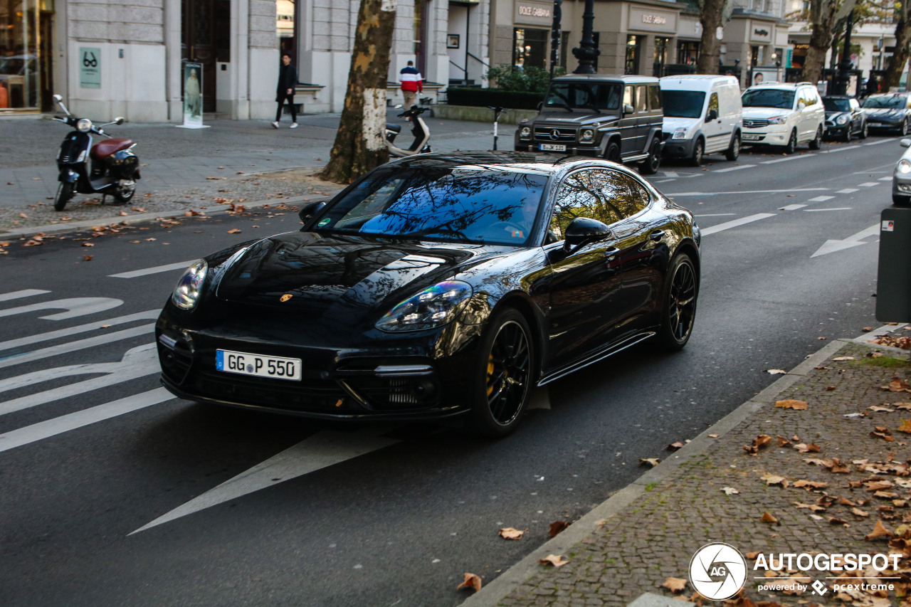 Porsche 971 Panamera Turbo