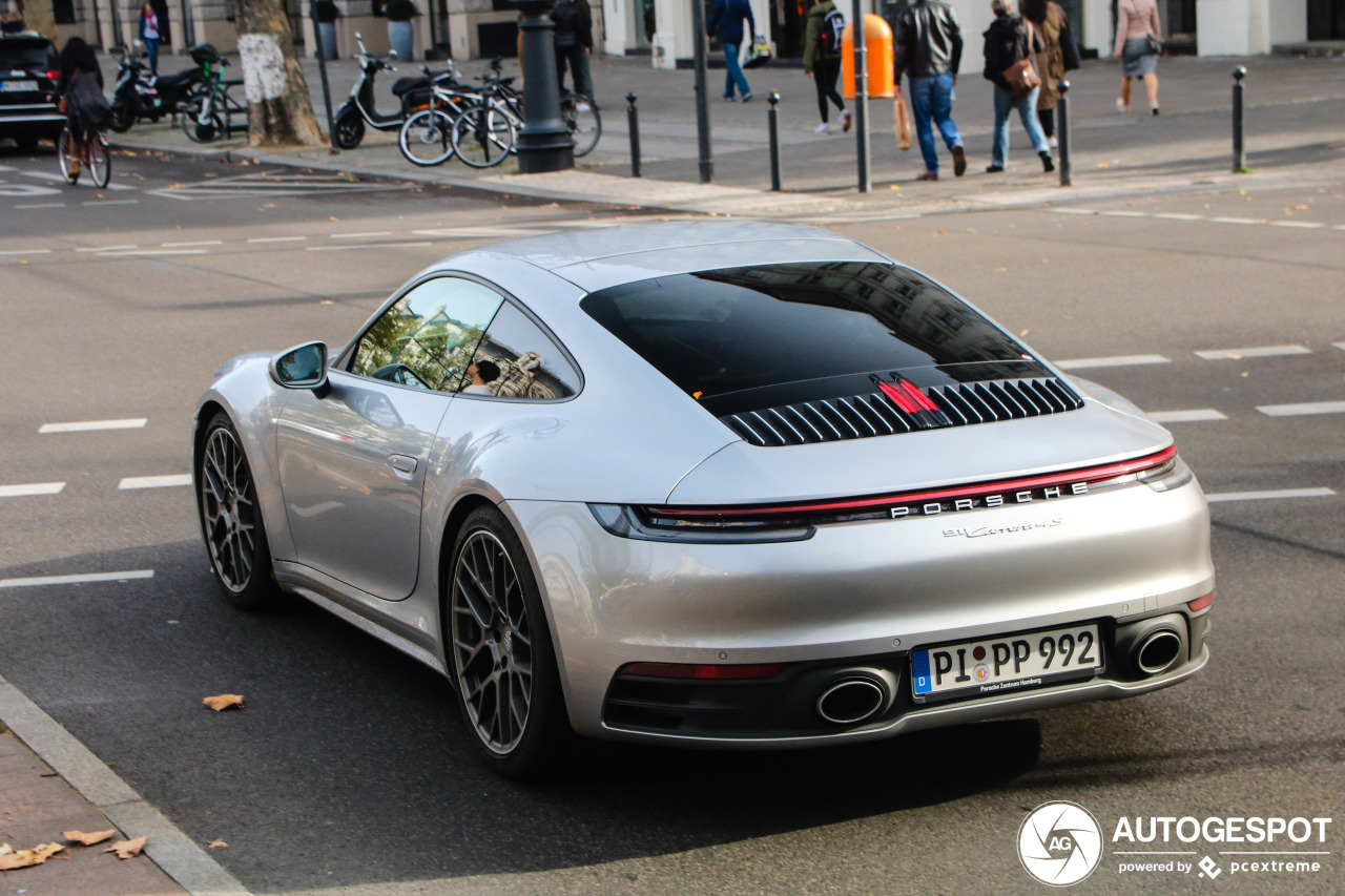 Porsche 992 Carrera 4S