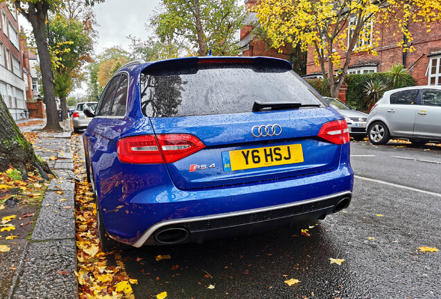 Audi RS4 Avant B8