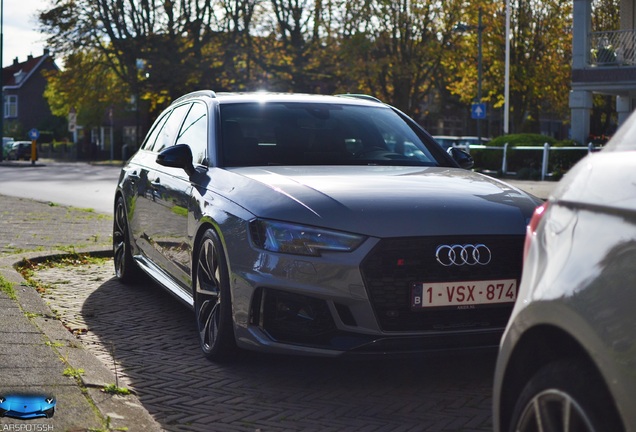 Audi RS4 Avant B9