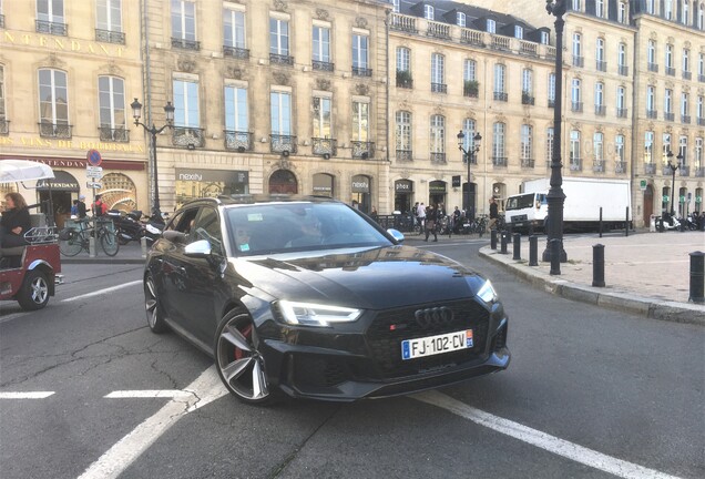 Audi RS4 Avant B9